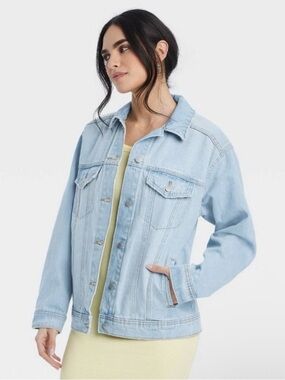 Universal Threads Demin Jacket Light Wash Blue Size Medium
MSRP $40
NWT